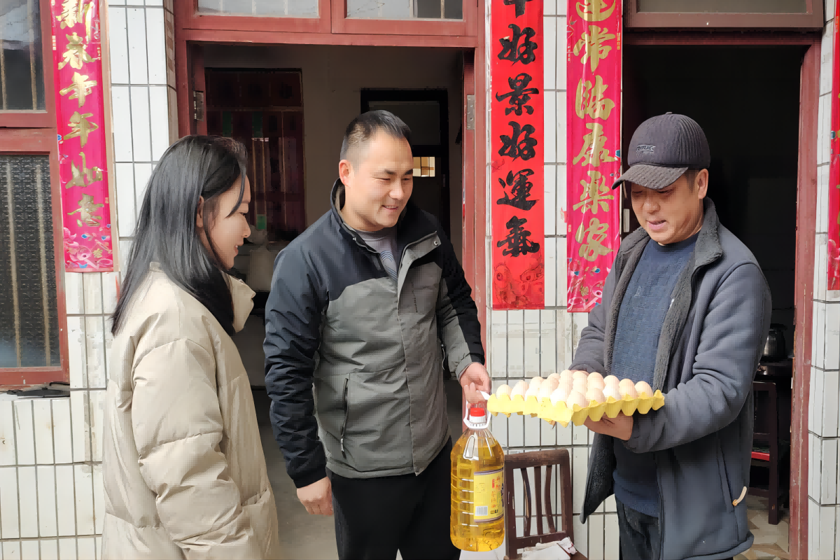 貴州省黔南州獨山縣井城街道關工委：寒冬送溫暖 新春遞愛心