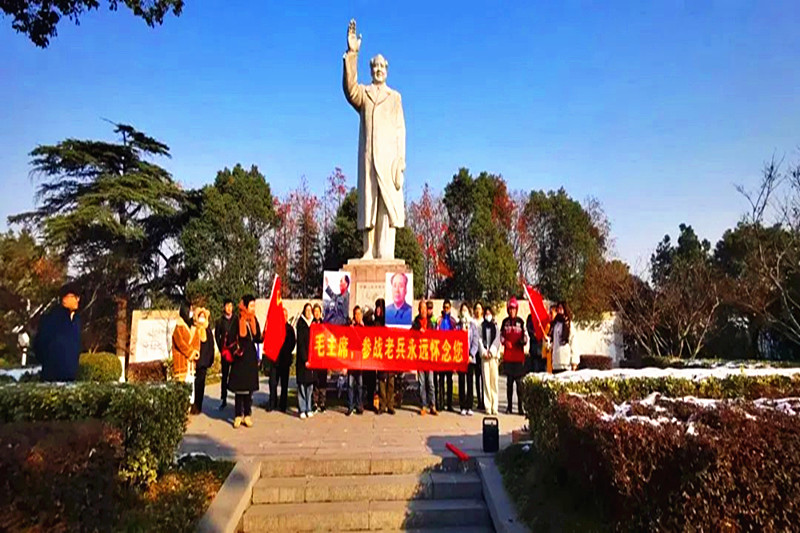 江蘇省南京市玄武區梅園新村街道關工委開展“探尋偉人足跡、尋訪六朝石刻”活動(2).jpg