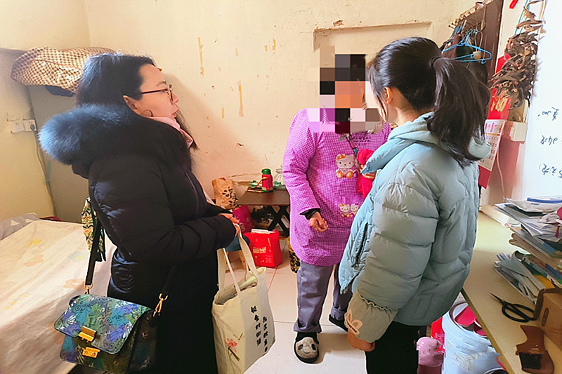 江蘇省南京市玄武區鎖金村街道街道關工委開展“溫暖過冬,情暖童心”活動.png