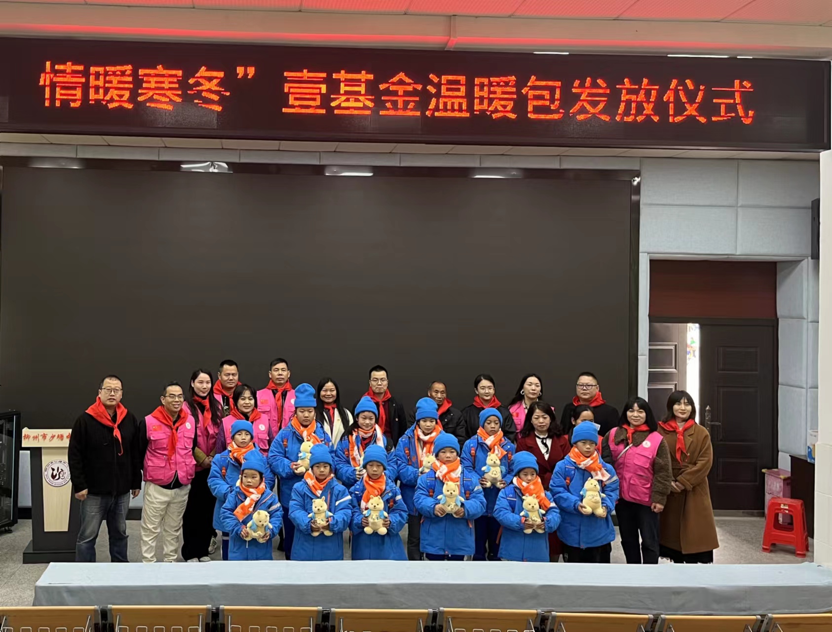 b3c6f379ccea9c63b9187a624332e89.jpg