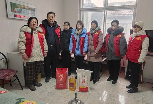 元寶山區(qū)星海社區(qū)關(guān)工委新春慰問殘疾人活動照片3_副本.jpg