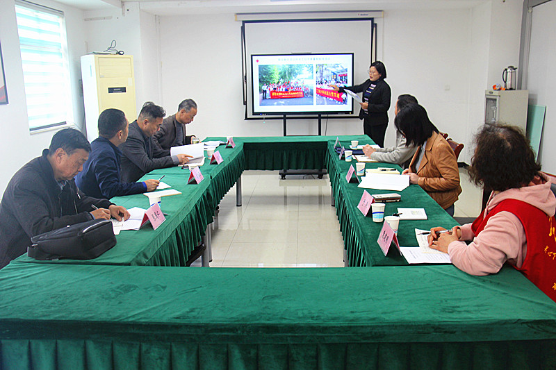 玄武區關工委調研玄武湖街道櫻駝花園社區關心下一代工作 (9).jpg