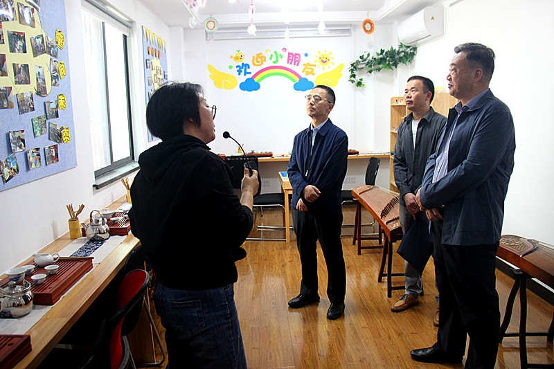 江蘇省南京市玄武區關工委召開“五有五好”社區關工委創建工作推進會(6).jpg