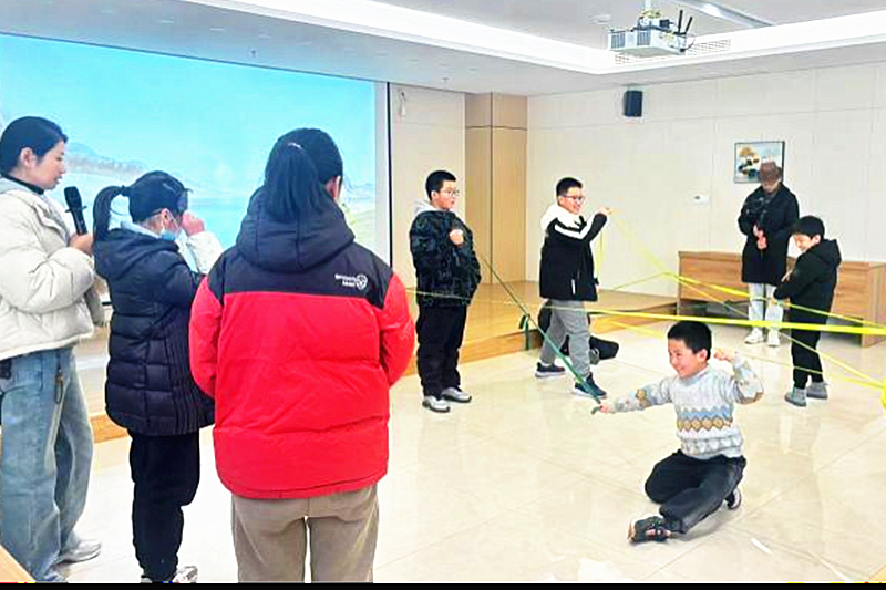 江蘇省南京市六合區雄州街道泰山社區關工委開展心理關愛活動(2).png