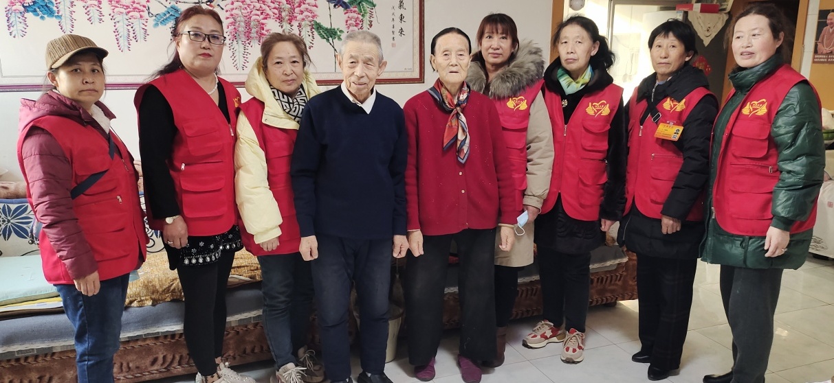 元寶山區(qū)平莊城區(qū)街道星海社區(qū)關(guān)工委學(xué)雷鋒活動照片24_副本_1.jpg